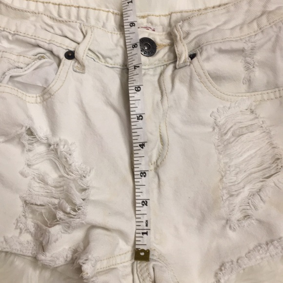 White shorts from MUDD - Picture 7 of 7